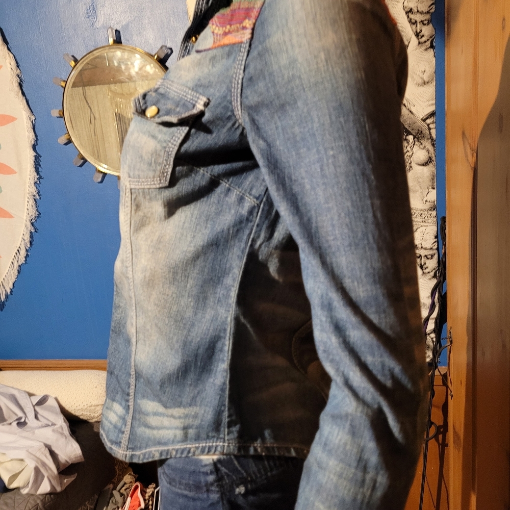 Jean jacket - Picture 6 of 10